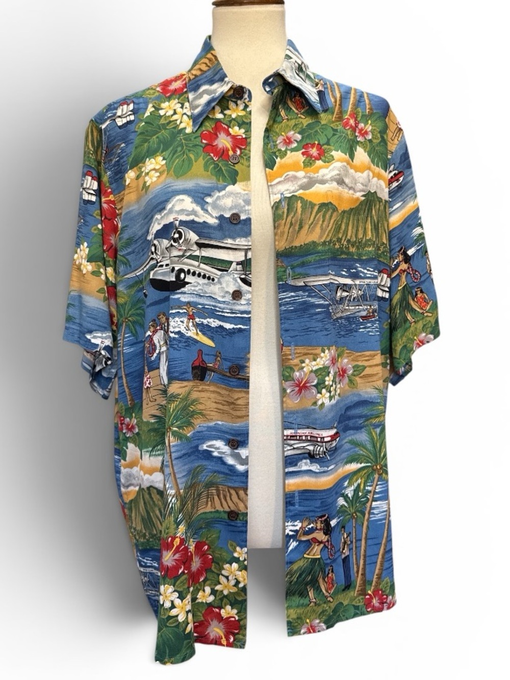 reyn spooner Hawaiian Aloha Shirt with Red & White Floral Print #577